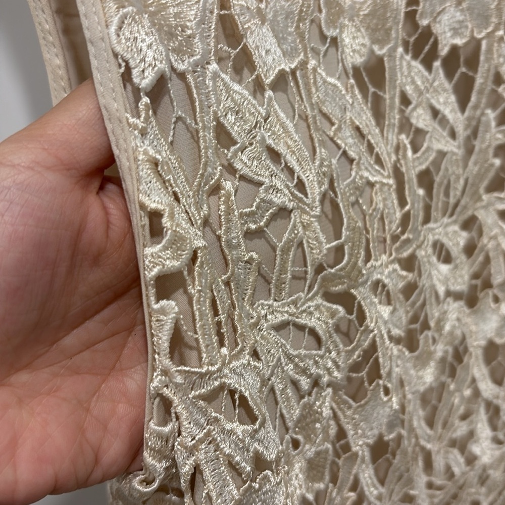 Alice & Olivia Laced Cropped Top L - Picture 3 of 3